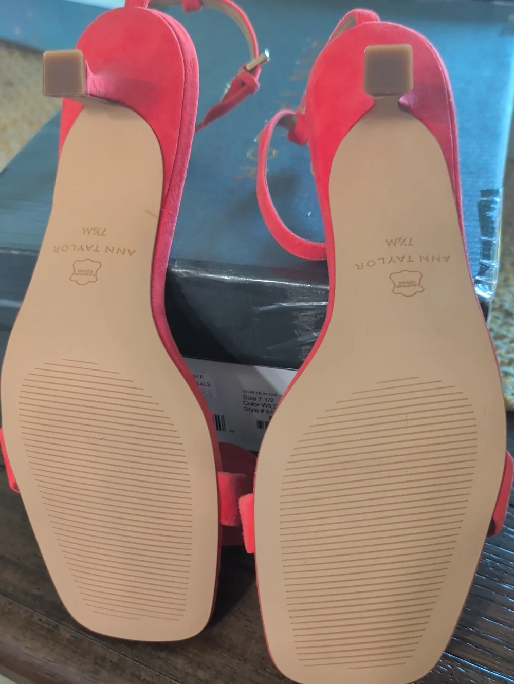 Brand New Anne Taylor Suede Sandal - Missy In Wild 🍅 Color